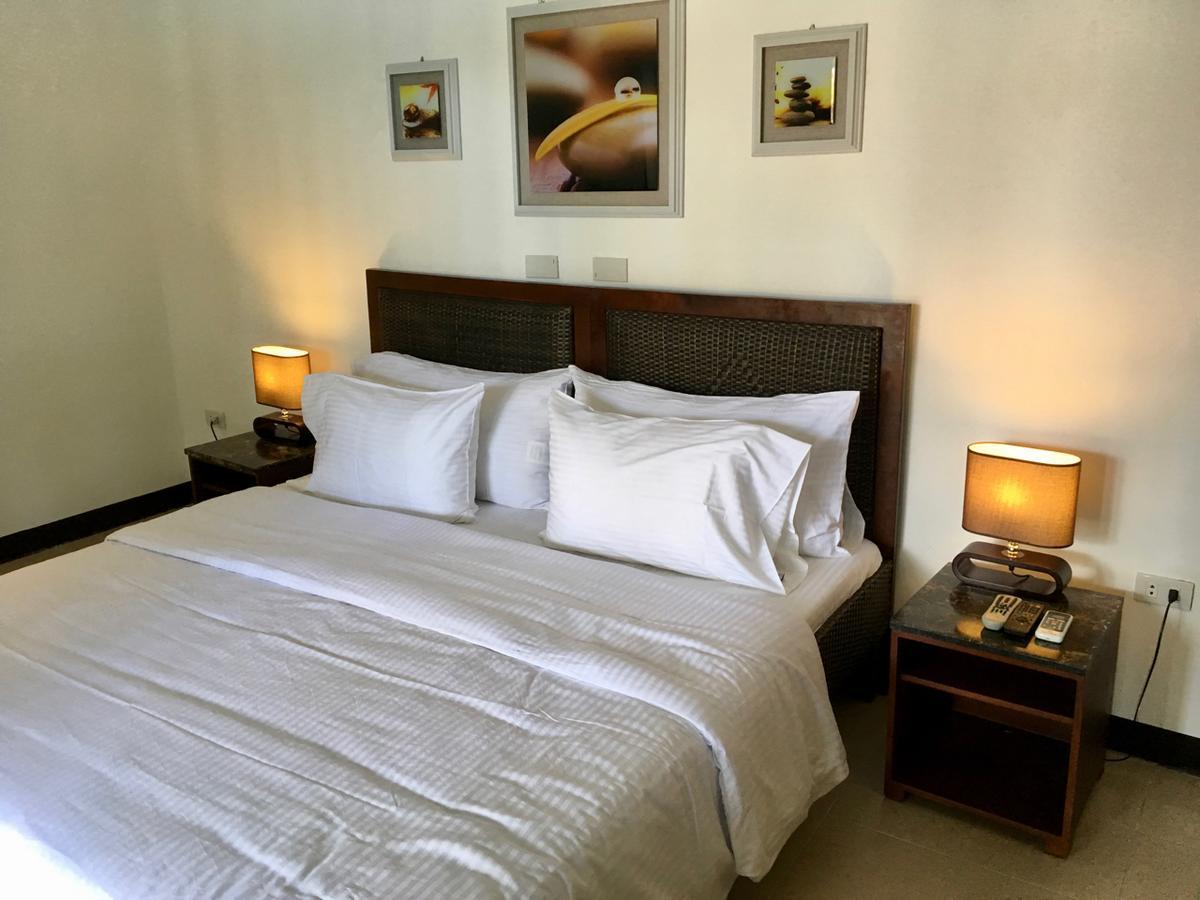Pyramid Resort Panglao Eksteriør billede